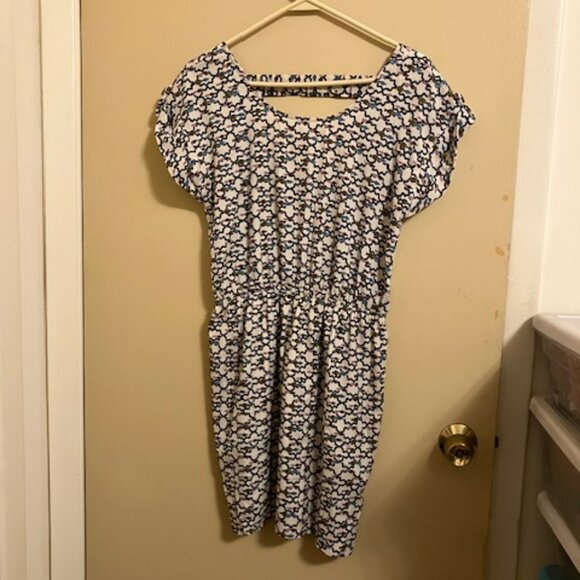 Peppermint Fish Dress - Picture 7 of 8